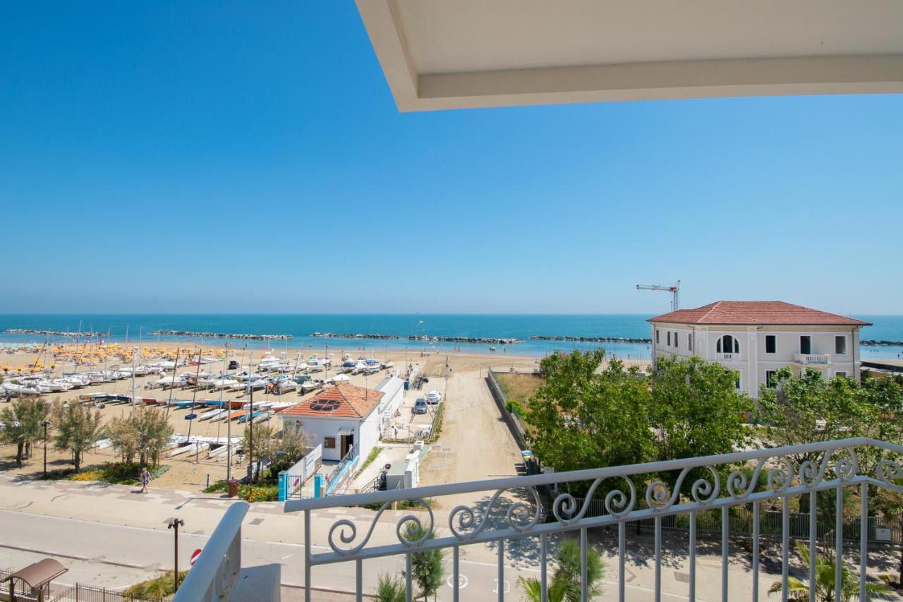 Hotel Albatros Rimini Exterior photo